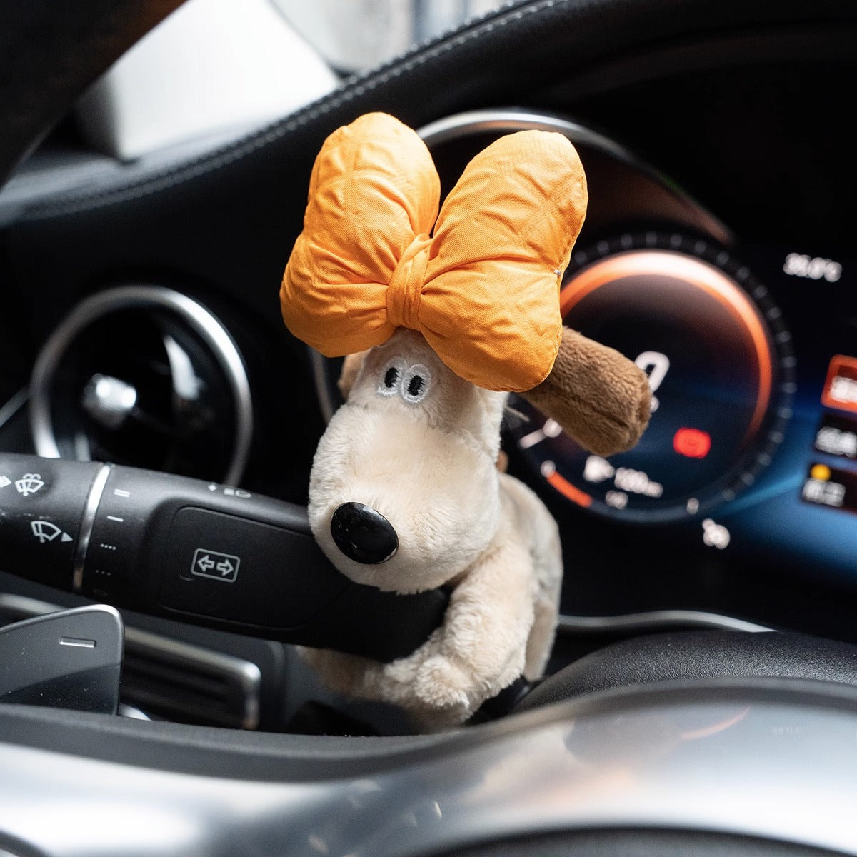 Car small ornaments cute head dog plush doll sentimental car interior decoration supplies