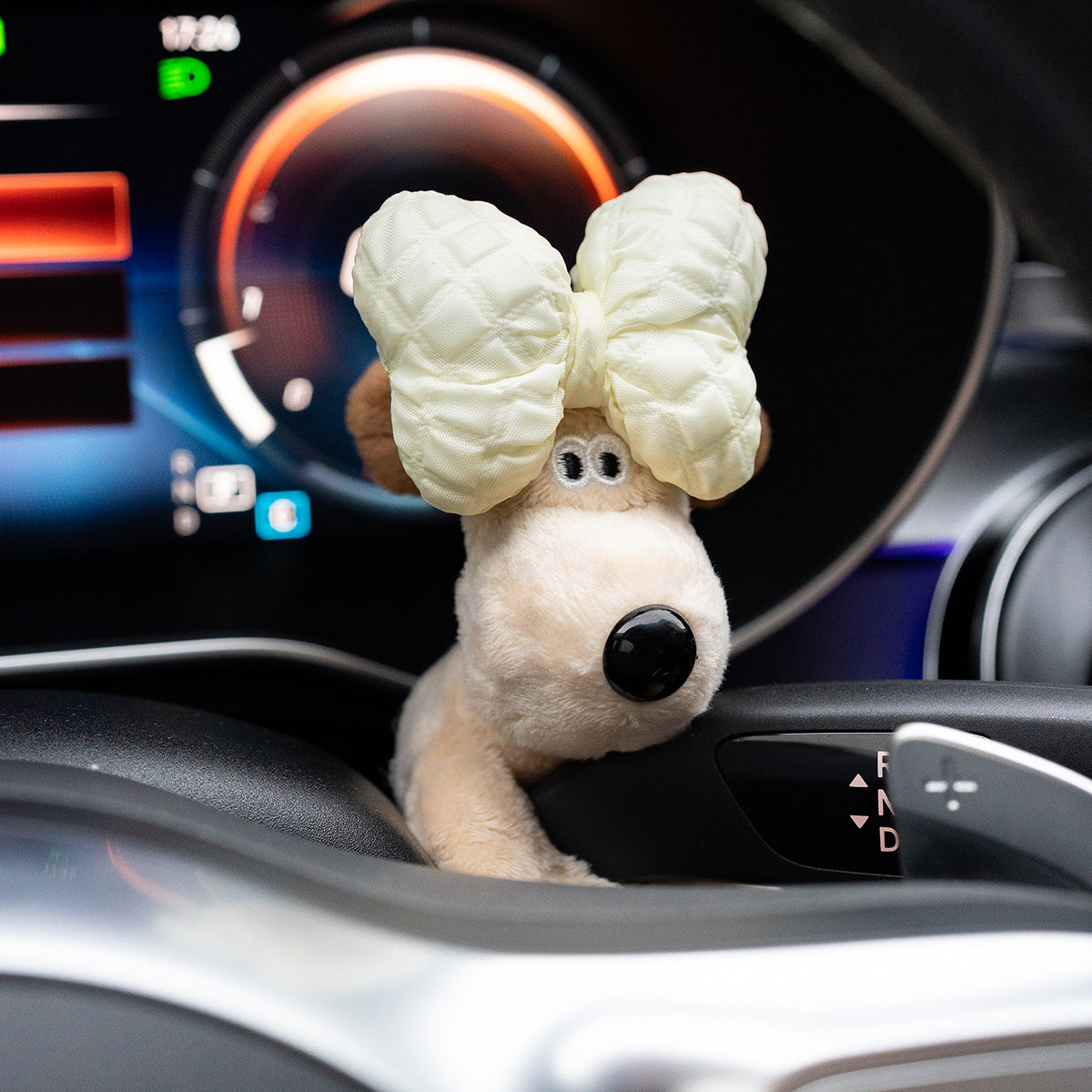 Car small ornaments cute head dog plush doll sentimental car interior decoration supplies