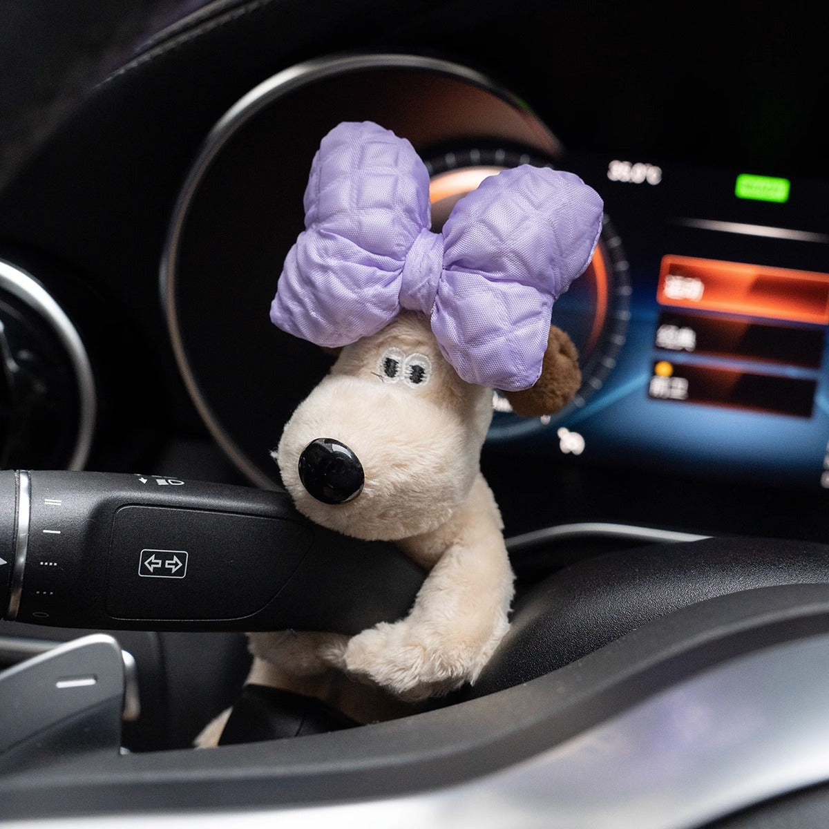 Car small ornaments cute head dog plush doll sentimental car interior decoration supplies