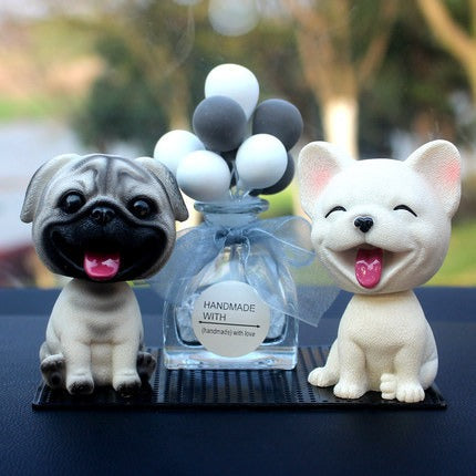 Cute doll decorations in the car, resin bobblehead dog animal bulldog, creative cute car ornaments